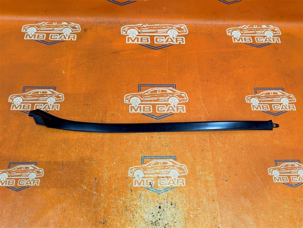 Молдинг лобового стекла MERCEDES-BENZ GLE-класс V167 (2018 - 2024) фото 1 — Разборка Мерседес