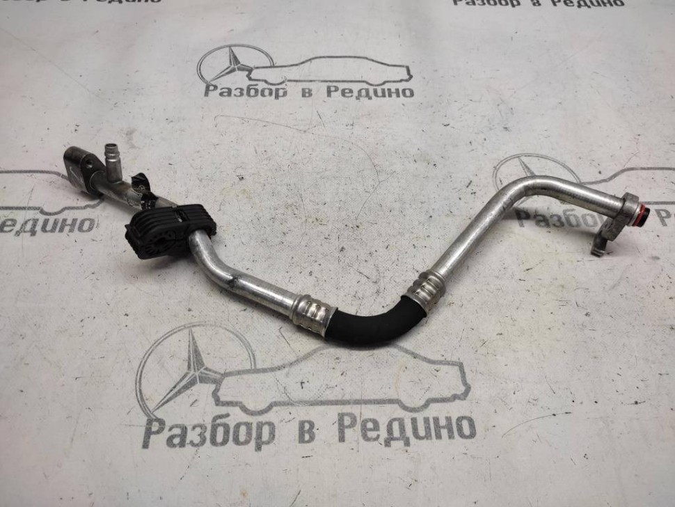 Трубка кондиционера MERCEDES-BENZ R-класс W251 (2005 - 2007) фото 1 — Разборка Мерседес