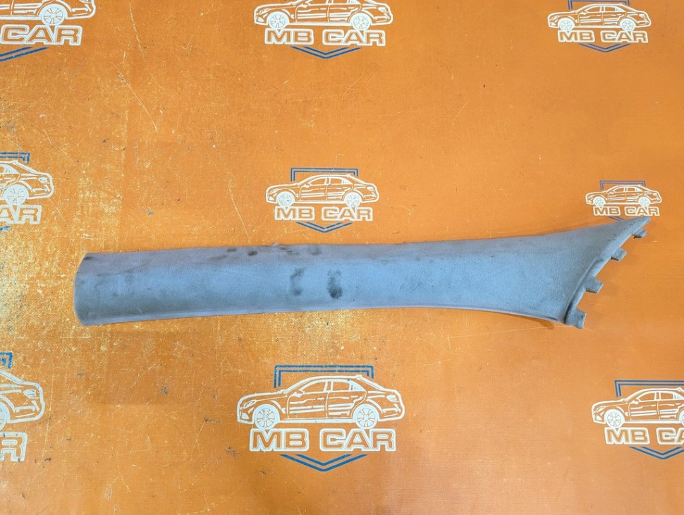 Накладка передней стойки MERCEDES-BENZ S-класс W220 (1998 - 2005) фото 1 — Разборка Мерседес