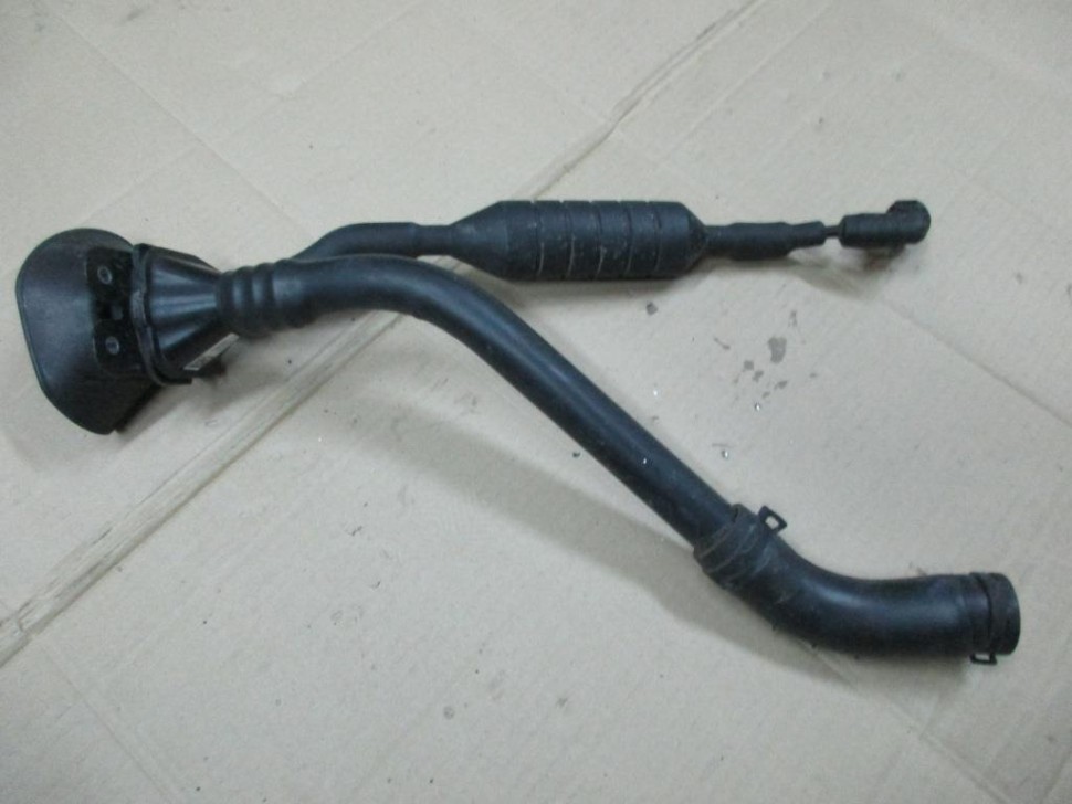 Горловина бака мочевины MERCEDES-BENZ Sprinter W906 (2006 - 2019) фото 1 — Разборка Мерседес