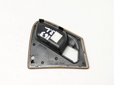 Накладка ручки двери MERCEDES-BENZ M-класс W163 (1997 - 2001) — Разборка Мерседес