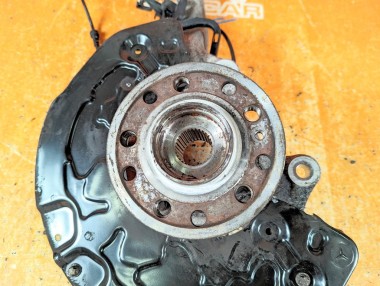 Кулак поворотный передний левый MERCEDES-BENZ GLC-класс X253 рестайлинг (2019 - 2025) &mdash; Разборка Мерседес