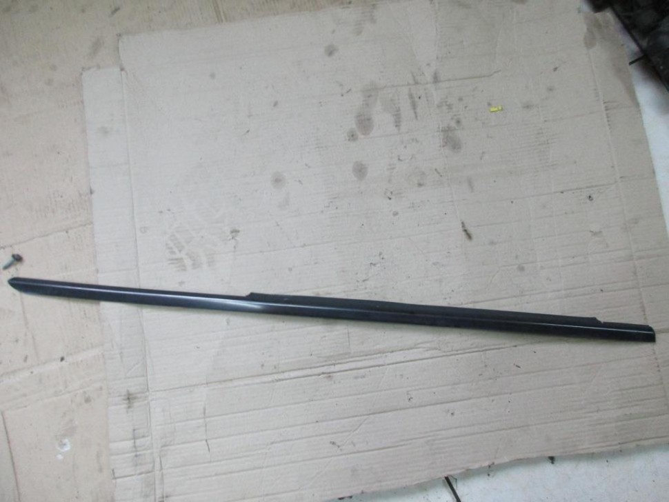 Молдинг стекла двери MERCEDES-BENZ E-класс W211/S211 (2002 - 2006) фото 1 — Разборка Мерседес