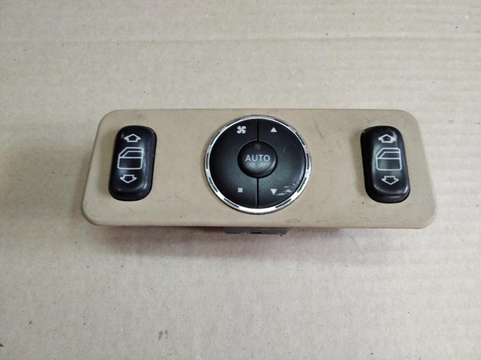 Панель управления климатом MERCEDES-BENZ M-класс W163 (1997 - 2001) фото 1 — Разборка Мерседес