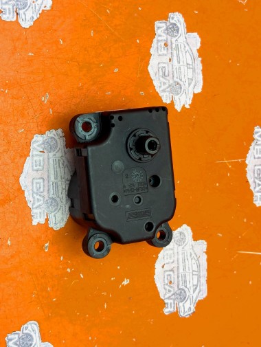 Сервоприводы печки MERCEDES-BENZ S-класс W220 (1998 - 2005) &mdash; Разборка Мерседес