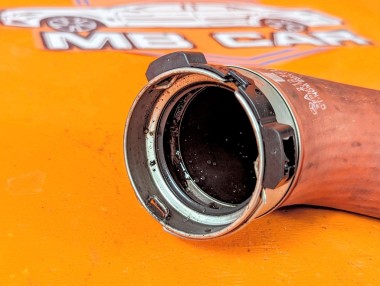 Патрубок интеркулера MERCEDES-BENZ C-класс W204/S204/С204 рестайлинг (2011 - 2015) &mdash; Разборка Мерседес