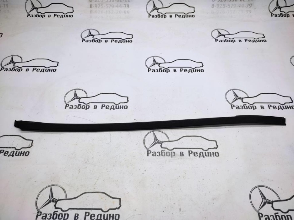 Молдинг лобового стекла MERCEDES-BENZ C-класс W203/S203/CL203 рестайлинг (2004 - 2008) фото 1 — Разборка Мерседес