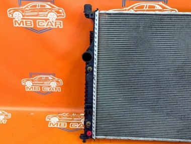 Радиатор MERCEDES-BENZ R-класс W251 рестайлинг 2 (2010 - 2017) — Разборка Мерседес