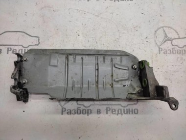 Кронштейн корпуса воздушного фильтра MERCEDES-BENZ C-класс W204/S204 (2006 - 2011) — Разборка Мерседес