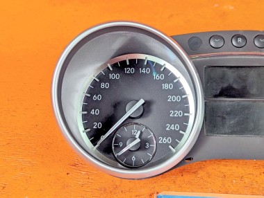 Щиток приборов MERCEDES-BENZ GL-класс X164 рестайлинг (2009 - 2012) &mdash; Разборка Мерседес
