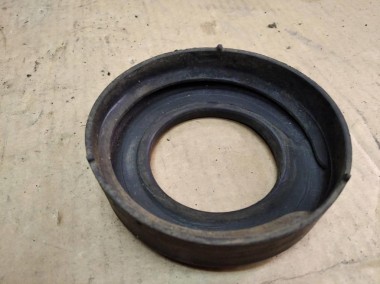 Опора задней пружины MERCEDES-BENZ W124 W124/S124/C124/A124 (1984 - 1993) — Разборка Мерседес