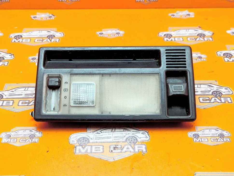 Плафон салона MERCEDES-BENZ E-класс W124/S124/C124/A124 (1984 - 1997) фото 1 — Разборка Мерседес