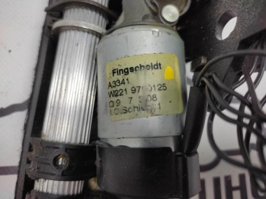 Механизм подголовника MERCEDES-BENZ S-класс W221 (2005 - 2009) — Разборка Мерседес