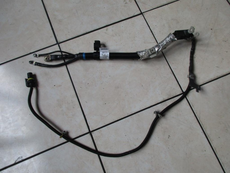 Провод стартера MERCEDES-BENZ GLC-класс X253 (2015 - 2019) фото 1 — Разборка Мерседес