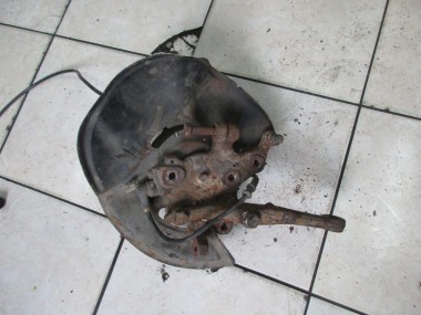 Кулак поворотный передний левый MERCEDES-BENZ W124 W124/S124/C124/A124 (1984 - 1993) — Разборка Мерседес