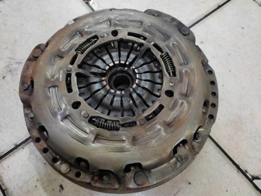 Маховик МКПП MERCEDES-BENZ C-класс W204/S204 (2006 - 2011) — Разборка Мерседес