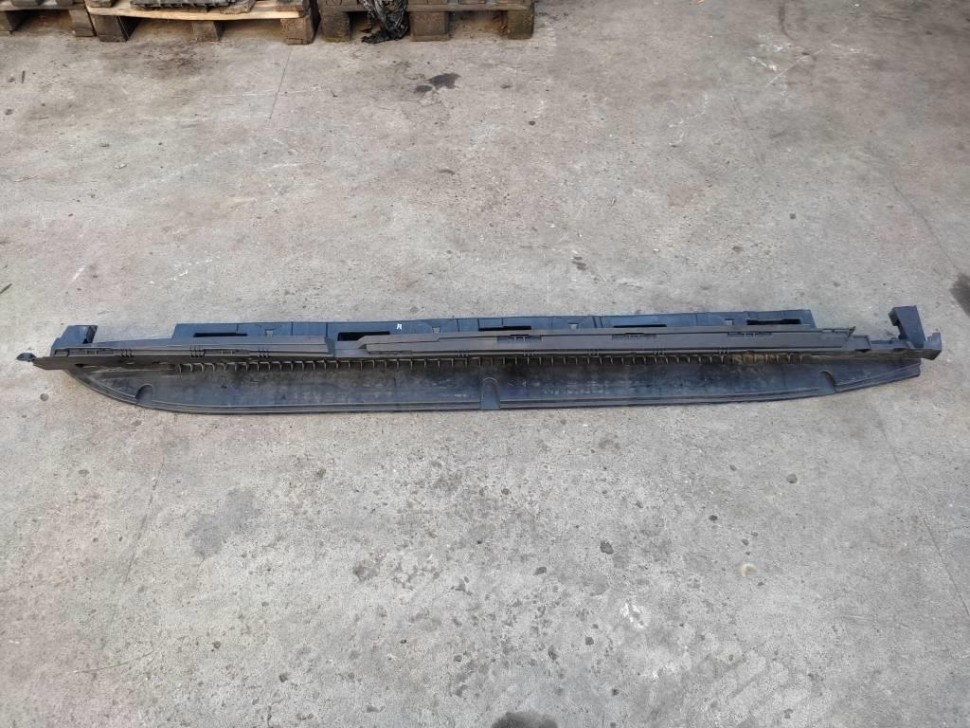 Кронштейн крепления порога MERCEDES-BENZ GLE-класс W166 (2015 - 2018) фото 1 — Разборка Мерседес