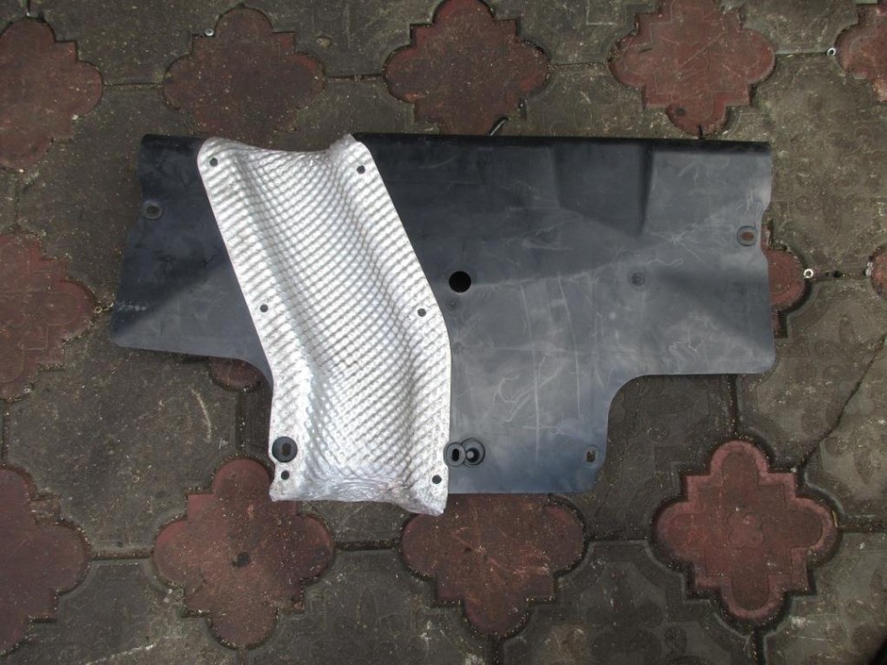 Защита днища MERCEDES-BENZ CLA-класс C117/X117 рестайлинг (2016 - 2019) фото 1 — Разборка Мерседес