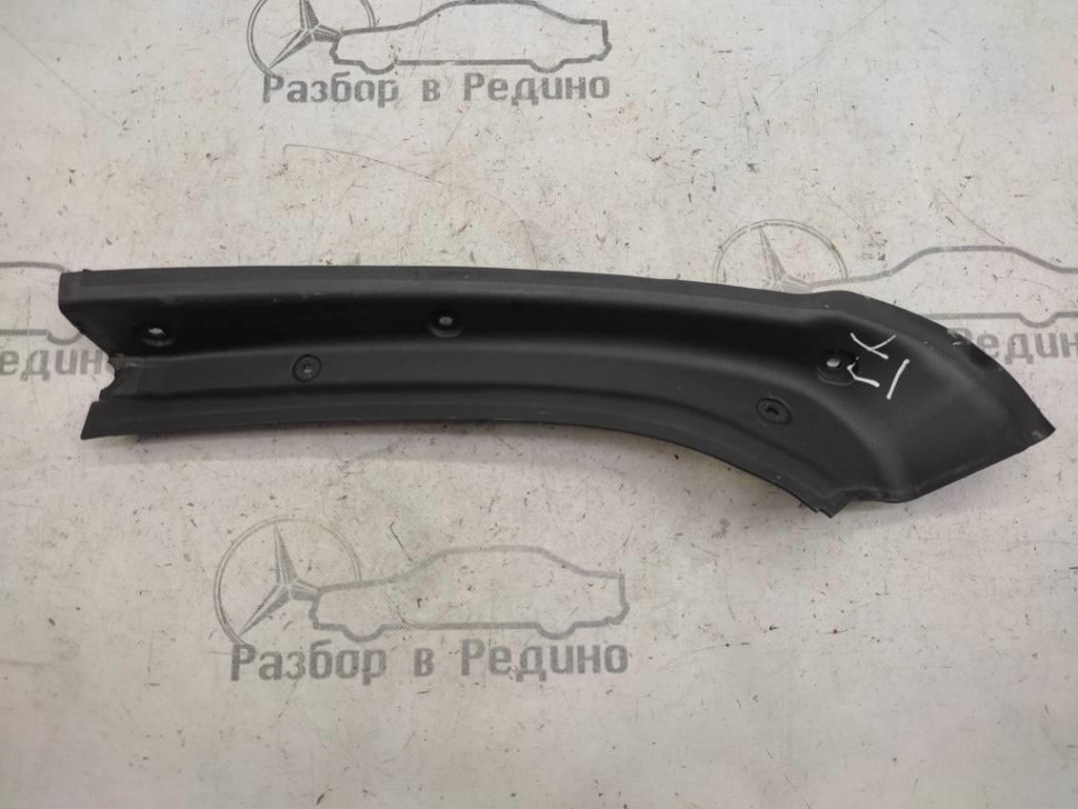 Водосток MERCEDES-BENZ GLE-класс W166 (2015 - 2018) фото 1 — Разборка Мерседес