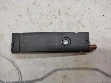 Усилитель антенны MERCEDES-BENZ M-класс W166 (2011 - 2015) — Разборка Мерседес