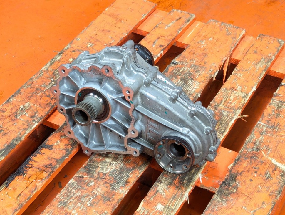 Раздаточная коробка MERCEDES-BENZ M-класс W164 рестайлинг (2008 - 2011) фото 1 — Разборка Мерседес