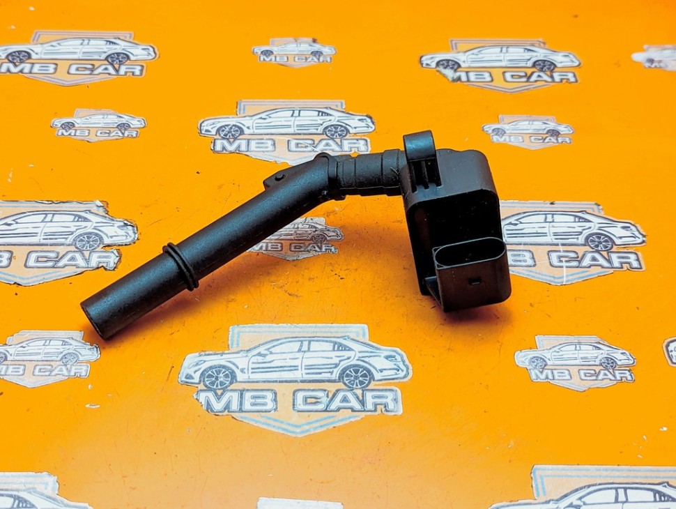 Катушка зажигания MERCEDES-BENZ C-класс W205/S205/C205/A205 рестайлинг (2018 - 2023) фото 1 &mdash; Разборка Мерседес