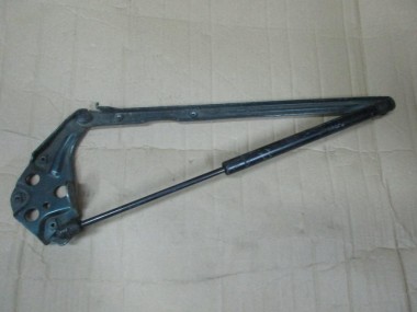 Петля капота MERCEDES-BENZ E-класс W210/S210 (1995 - 1999) — Разборка Мерседес