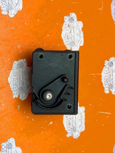 Сервоприводы печки MERCEDES-BENZ S-класс W220 (1998 - 2005) &mdash; Разборка Мерседес