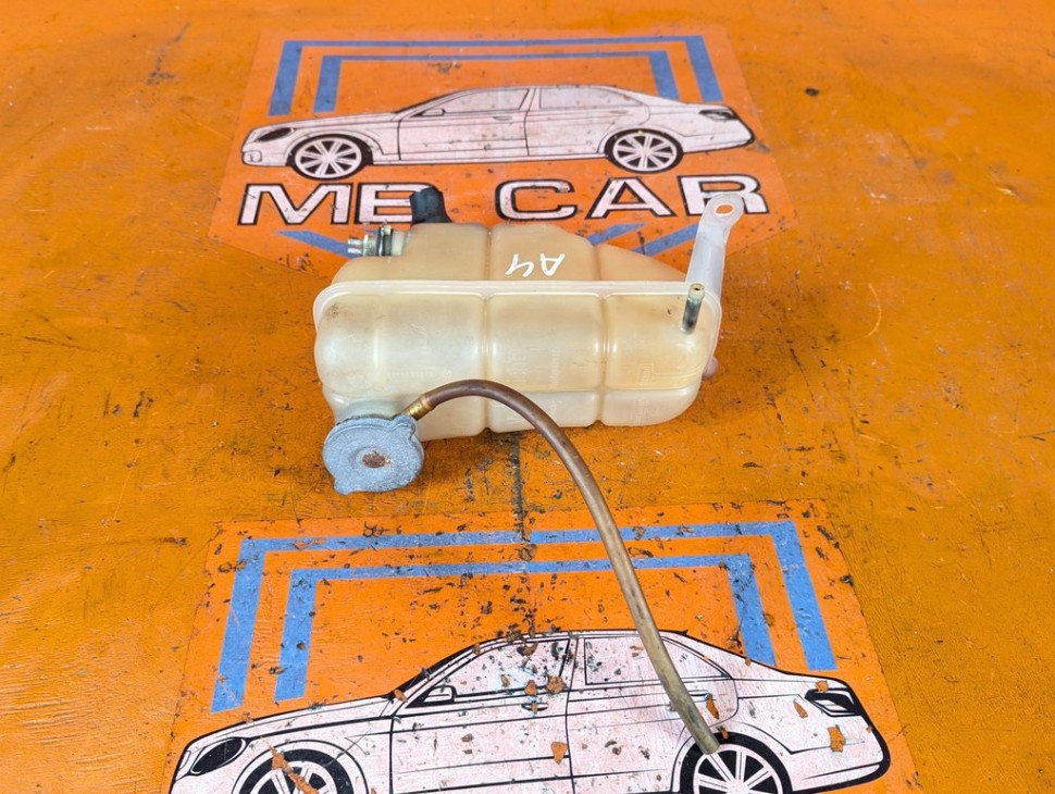 Бачок расширительный MERCEDES-BENZ E-класс W124/S124/C124/A124 (1984 - 1997) E 300 CDI 3.0 AT (136 л.с.) фото 1 &mdash; Разборка Мерседес