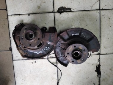 Кулак поворотный передний левый MERCEDES-BENZ C-класс W203/S203/CL203 (2000 - 2004) — Разборка Мерседес