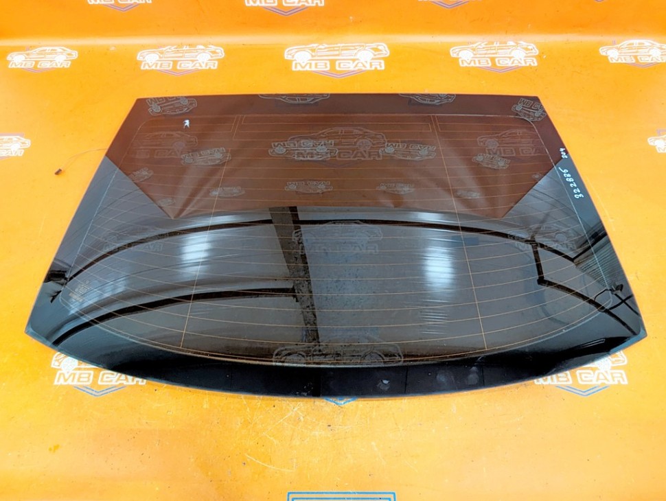 Стекло заднее MERCEDES-BENZ C-класс W204/S204/С204 рестайлинг (2011 - 2015) фото 1 — Разборка Мерседес