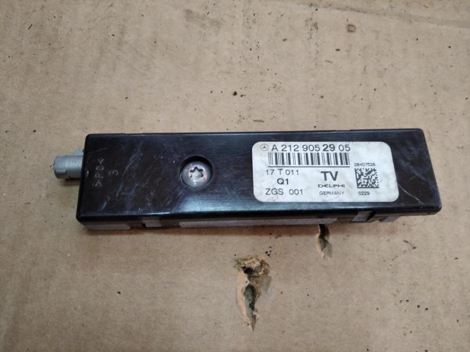 Усилитель антенны MERCEDES-BENZ CLS-класс C218/X218 (2010 - 2014) фото 1 — Разборка Мерседес