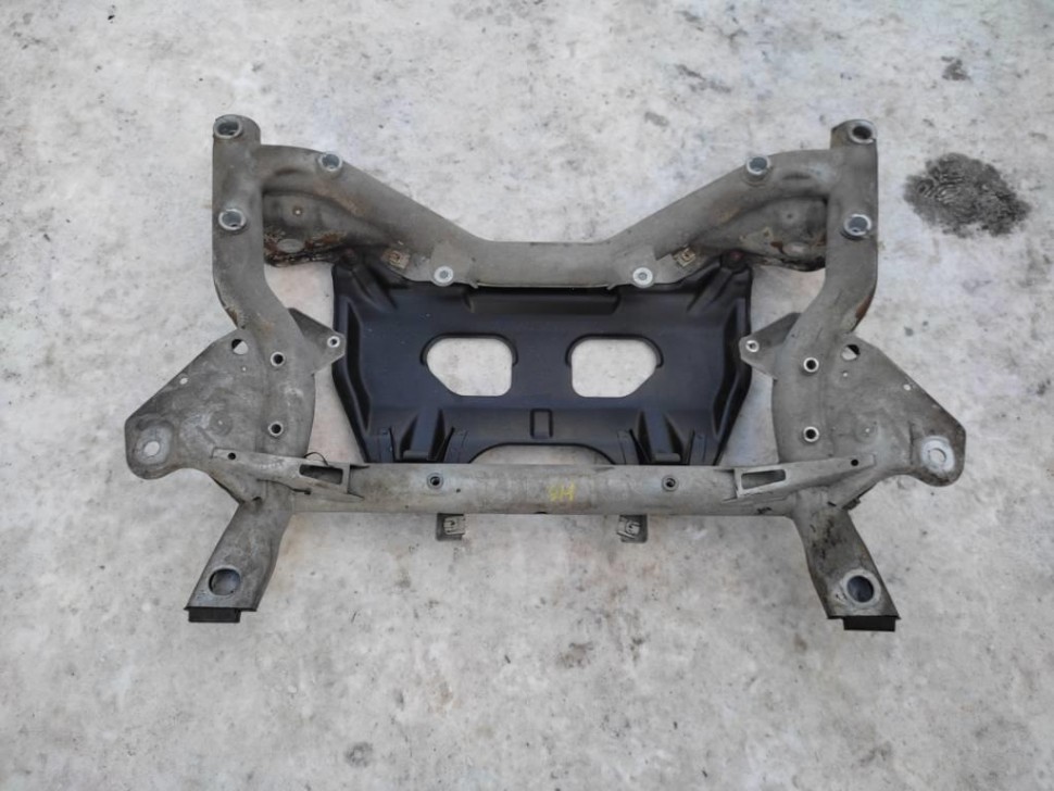 Подрамник передний MERCEDES-BENZ C-класс W204/S204/С204 рестайлинг (2011 - 2015) фото 1 — Разборка Мерседес