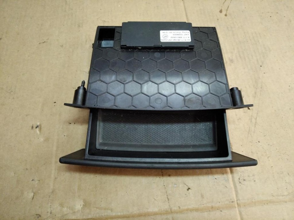 Вещевой отсек MERCEDES-BENZ SLK-класс R171 (2004 - 2008) фото 1 — Разборка Мерседес