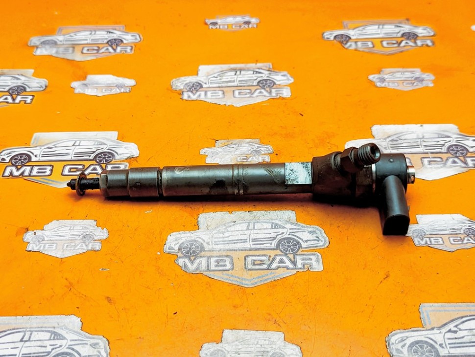 Форсунка ДИЗЕЛЬ MERCEDES-BENZ S-класс W220 (1998 - 2005) фото 1 &mdash; Разборка Мерседес