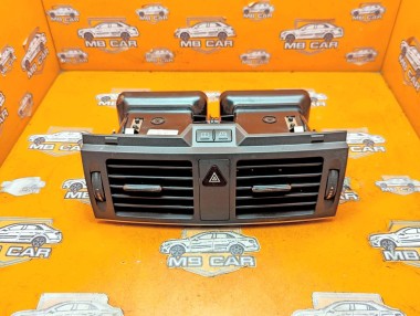 Воздуховод центральный MERCEDES-BENZ C-класс W204/S204 (2006 - 2011) &mdash; Разборка Мерседес