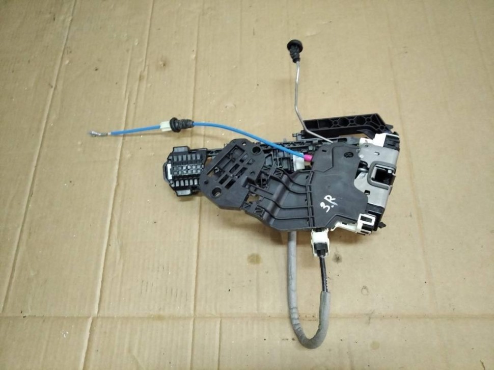 Замок двери задней правой MERCEDES-BENZ CLA-класс C117/X117 (2013 - 2016) фото 1 — Разборка Мерседес