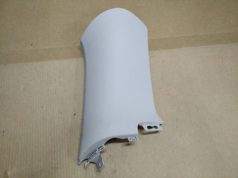 Накладка задней стойки MERCEDES-BENZ GLE-класс AMG W166 (2015 - 2019) фото 1 — Разборка Мерседес