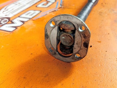 Кардан передний MERCEDES-BENZ E-класс W212/S212/C207/A207 рестайлинг (2013 - 2016) &mdash; Разборка Мерседес