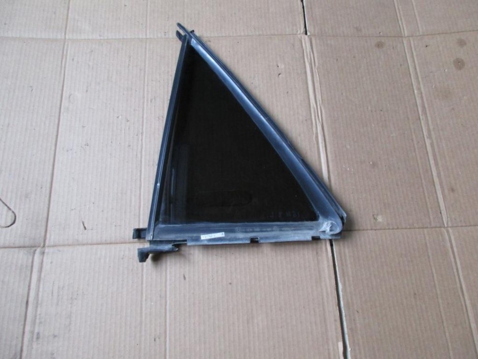 Стекло заднее левое MERCEDES-BENZ M-класс W164 (2005 - 2008) фото 1 — Разборка Мерседес