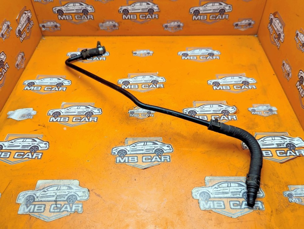 Трубка вентиляции расширительного бака MERCEDES-BENZ C-класс W203/S203/CL203 рестайлинг (2004 - 2008) фото 1 &mdash; Разборка Мерседес