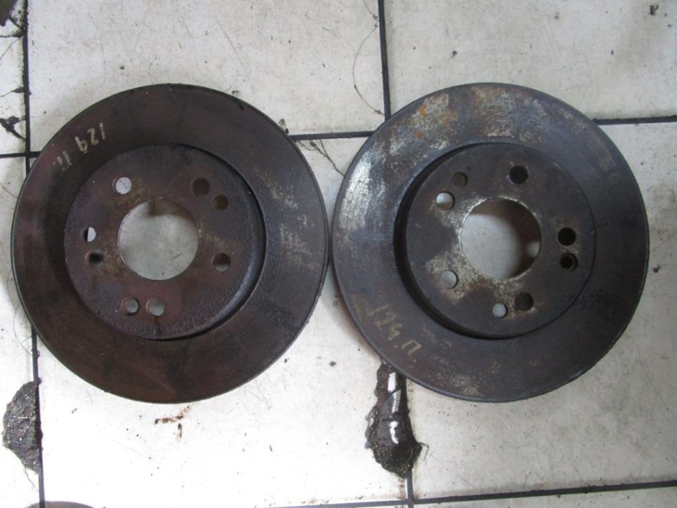 Диски тормозные перед MERCEDES-BENZ E-класс W124/S124/C124/A124 (1984 - 1997) фото 1 — Разборка Мерседес