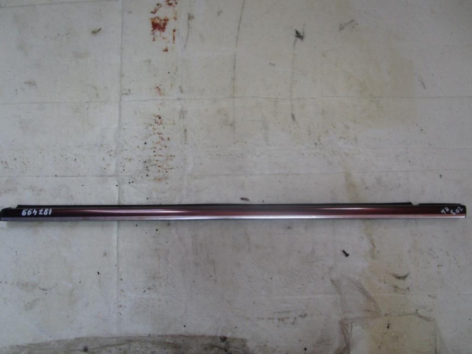 Молдинг стекла двери MERCEDES-BENZ C-класс W203/S203/CL203 рестайлинг (2004 - 2008) фото 1 — Разборка Мерседес