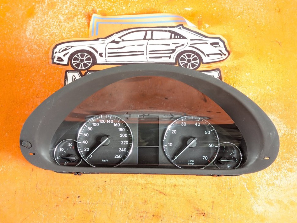 Щиток приборов MERCEDES-BENZ C-класс W203/S203/CL203 рестайлинг (2004 - 2008) фото 1 &mdash; Разборка Мерседес