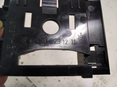 Крепежная пластина MERCEDES-BENZ E-класс W211/S211 (2002 - 2006) — Разборка Мерседес