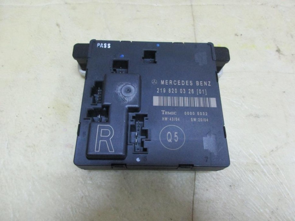 Блок двери MERCEDES-BENZ CLS-класс C219 (2004 - 2008) фото 1 — Разборка Мерседес