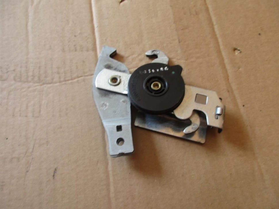 Механизм ручника MERCEDES-BENZ E-класс W211/S211 (2002 - 2006) фото 1 — Разборка Мерседес