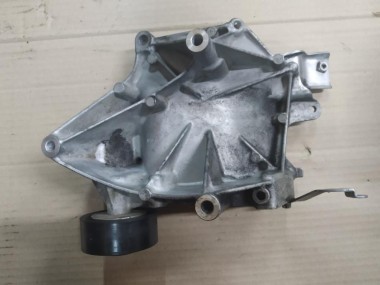 Кронштейн компрессора кондиционера MERCEDES-BENZ GLC-класс X253 (2015 - 2019) — Разборка Мерседес