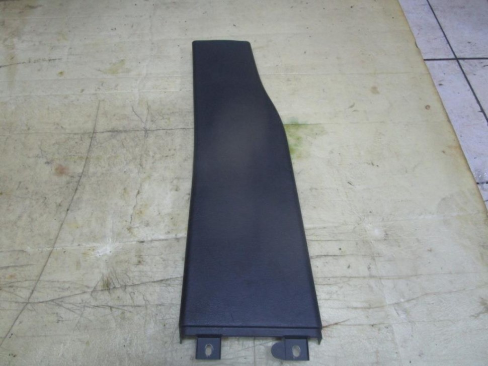 Накладка средней стойки MERCEDES-BENZ M-класс W163 рестайлинг (2001 - 2005) фото 1 — Разборка Мерседес