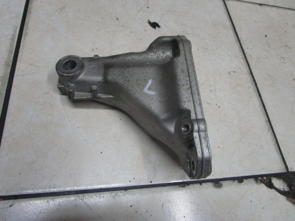 Лапа левая MERCEDES-BENZ M-класс W163 (1997 - 2001) фото 1 — Разборка Мерседес